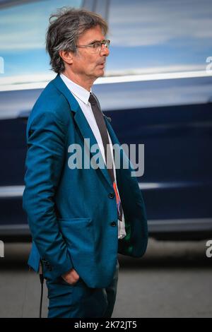 Robert Peston, politischer Redakteur bei ITV News, Journalist, Moderator und Nachrichtenkorrespondent, Standing, London, Großbritannien Stockfoto