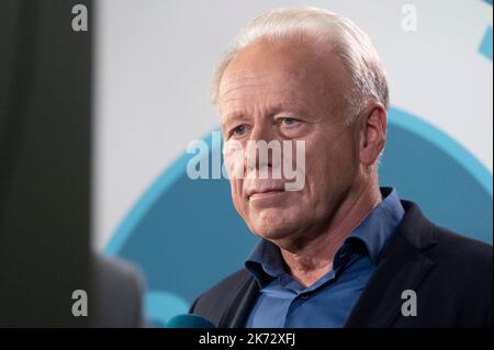 Bonn, Deutschland. 14. Oktober 2022. Jürgen TRITTIN, Portrait, Portrait, Portrait, beschnitten, Einzelbild, Einzelmotiv, 48. ordentliche Bundesdelegiertenkonferenz der Partei Buendnis 90/die Grünen im World Conference Center Bonn WCCB, vom 14.. Bis 16.. Oktober 2022 in Bonn © Quelle: dpa/Alamy Live News Stockfoto