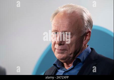 Bonn, Deutschland. 14. Oktober 2022. Jürgen TRITTIN, Portrait, Portrait, Portrait, beschnitten, Einzelbild, Einzelmotiv, 48. ordentliche Bundesdelegiertenkonferenz der Partei Buendnis 90/die Grünen im World Conference Center Bonn WCCB, vom 14.. Bis 16.. Oktober 2022 in Bonn © Quelle: dpa/Alamy Live News Stockfoto