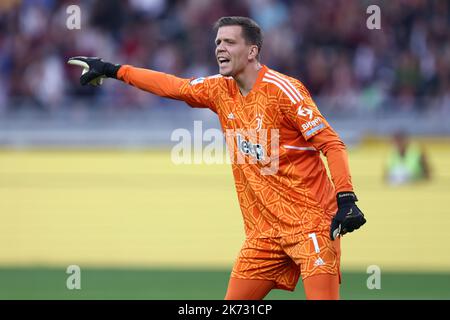 Wojciech Szczesny von Juventus FC Gesten während des Serie-A-Spiels zwischen dem FC Turin und dem FC Juventus im Stadio Stadio Olimpico am 15. Oktober 2022 in Turin, Italien. Stockfoto