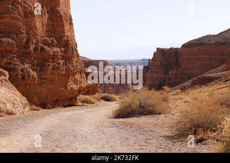 Kyzylsai (auch bekannt als Tal der Schlösser), Charyn Canyon National Park, Tien Shan Mountains, Almaty Region, Kasachstan, Zentralasien Stockfoto