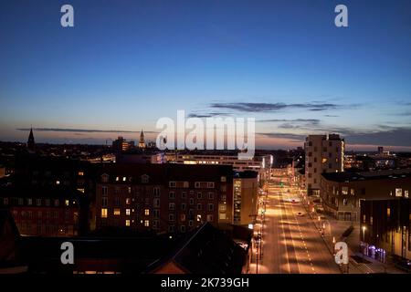 Nachtansicht der Stadt in aalborg Stockfoto