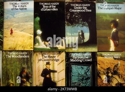 Ausstellung von Thomas Hardy Büchern aus zweiter Hand. Macmillan Paperbacks 1970s. Fotoleinbände. Stockfoto