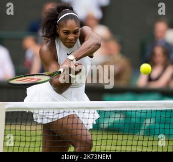 09/07/2016. Wimbledon 2016. Tag 12, Center Court, Finale der Frauen-Singles. Serena Williams (USA) / Angelique Kerber, (GER). Serena Williams in Aktion. Stockfoto