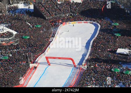 Dominik PARIS am 21. Januar 2017 beim Finale der FIS Alpine Ski World Cup Men's Downhill in Kitzbühel. Der Italiener Dominik PARIS gewinnt vor dem Franzosen Valentin GIRAUD MOINE, dem dritten ebenfalls Franzosen Johan CLAREY. © Pierre Teyssot/Maxppp Stockfoto