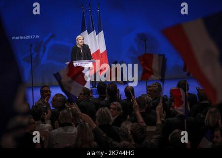 Marine Le Pen hält eine Rede während der Front National politischen Kundgebung und dem Start ihrer Präsidentschaftskampagne in Lyon, Frankreich, am 05. Februar 2017. Stockfoto