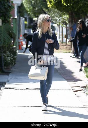 Julianne Hough am Melrose Place in West Hollywood. Stockfoto