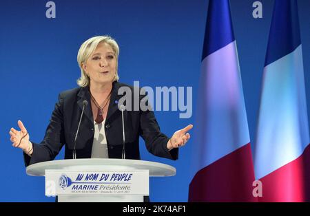 Erste Runde der französischen Präsidentschaftswahlen am 23. 2017. April - die rechtsextreme Kandidatin Marine Le Pen während ihrer Rede in Henin Beaumont (Nordfrankreich) Stockfoto