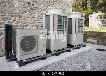 Zweckmäßig erbautes Dales Enterprise Center im Langcliffe Steinbruch Hoffmann Ofenstandort. Bietet Einrichtungen für neue, frühe oder wachsende Unternehmen. Stockfoto