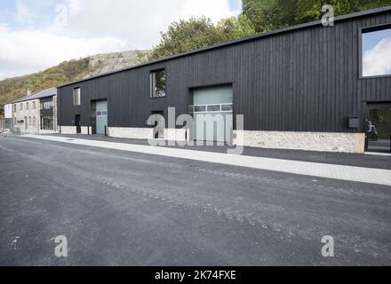 Zweckmäßig erbautes Dales Enterprise Center im Langcliffe Steinbruch Hoffmann Ofenstandort. Bietet Einrichtungen für neue, frühe oder wachsende Unternehmen. Stockfoto