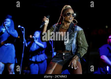 Mary J Blige au Nice Jazz Festival Nice le 19/07/2017 Mary J Blige tritt während ihrer Show beim Nice Jazz Festival am 19. Juli 2017 auf Stockfoto