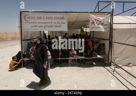 Juillet 2017 - Syrie - Rojava - Syrie du Nord - Camp de deplaces d'Ain Issa / Clinique MSF / Vue de l'exterieur Stockfoto