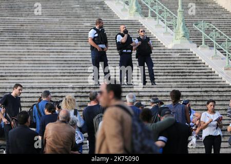 Der 1.. Oktober 2017 Marseille: Tödlicher Messerangriff am Bahnhof bei einem Messerangriff am Bahnhof Saint Charles in Marseille sind zwei Menschen getötet worden. Stockfoto