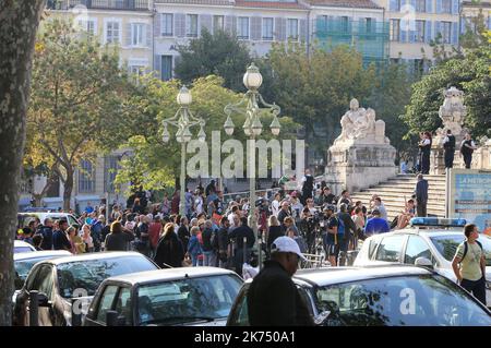 Der 1.. Oktober 2017 Marseille: Tödlicher Messerangriff am Bahnhof bei einem Messerangriff am Bahnhof Saint Charles in Marseille sind zwei Menschen getötet worden. Stockfoto