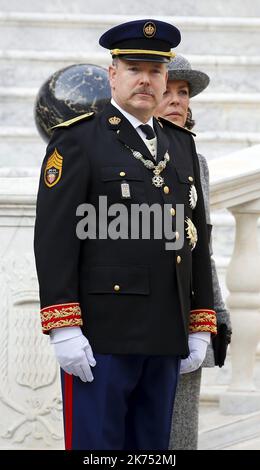 Départ du palais princier le Prince Albert II Monaco, nov 19. 2017 Zeremonien des Nationaltages mit fürstlicher Familie Stockfoto