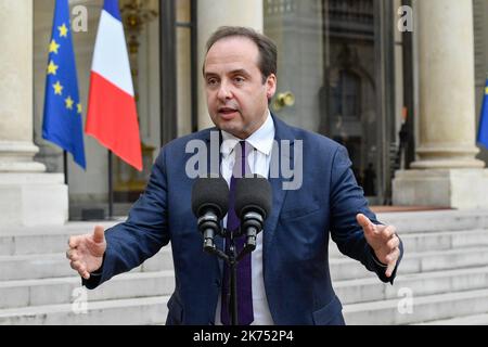 Jean-Christophe LAGARDE, Präsident der Union der Demokraten und Unabhängigen. Der Präsident der Republik wird Montag, den 20. November und Dienstag, den 21. November, den Präsidenten des Senats und den Sprecher der Nationalversammlung empfangen. Sie wird auch die Leiter aller im Parlament vertretenen nationalen politischen Parteien und Bewegungen empfangen, um sich über die Organisation der Wahlen für die nächsten Europawahlen zu beraten. Stockfoto