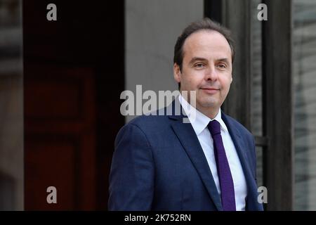 Jean-Christophe LAGARDE, Präsident der Union der Demokraten und Unabhängigen. Der Präsident der Republik wird Montag, den 20. November und Dienstag, den 21. November, den Präsidenten des Senats und den Sprecher der Nationalversammlung empfangen. Sie wird auch die Leiter aller im Parlament vertretenen nationalen politischen Parteien und Bewegungen empfangen, um sich über die Organisation der Wahlen für die nächsten Europawahlen zu beraten. Stockfoto