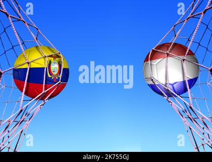 Zwei Fußballbälle in den Flaggen ecuador und Hlland im Netz Stockfoto