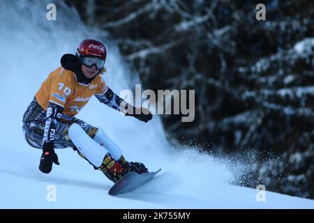 Snowboard World Cup 2018 FIS in Carezza, am 14. Dezember 2017; paralleler Riesenslalom; Ester Ledecka (CZE) © Pierre Teyssot / Maxppp Stockfoto