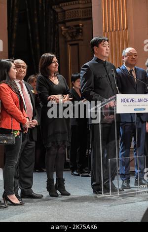 Die Bürgermeisterin von Paris, Anne Hidalgo, und ZHAI Jun, Chinas Botschafterin in Frankreich, feiern das chinesische Neujahr im Pariser Rathaus Stockfoto