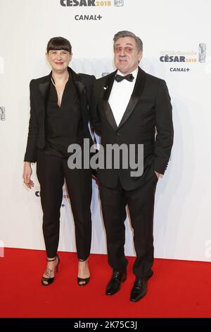 Daniel Auteuil und seine Frau Aude kommen zu den Cesar Film Awards 2018 in Salle Pleyel in Paris, Frankreich. 02.03.2018 Stockfoto