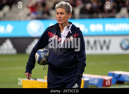 Attitude d' Annick HAYRAUD (Frankreich) Lors de la rencontre de Rugby oppositant la France à Angleterre au stade des Alpes. - Sechs Nationen: Frankreich 22-16 England MÄRZ 10 2018 Stockfoto