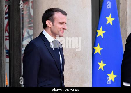 Anlässlich der Ankunft des Prinzen Mohamed Ben Salman im Elysee-Palast empfing der Präsident der Republik, Emmanuel Macron, in letzter Minute den Präsidenten des Ministerrats des Libanon, Saad Hariri. Stockfoto