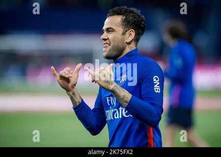 Daniel Alves (PSG) beim Spiel Paris Saint-Germain gegen AS Monaco Championnat de France Ligue 1 im Parc des Princes, Paris Stockfoto