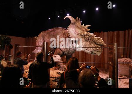 Die Jurassic World-Ausstellung kommt vom 14. April 2018 bis zum 2. September 2018 nach Saint-Denis, Frankreich. Stockfoto