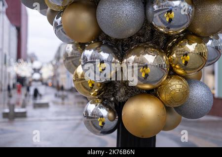 03.12.2021. Russland, Moskau. Neujahrsdekorationen . Hochwertige Fotos Stockfoto