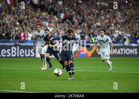 ©PHOTOPQR/LE PARISIEN ; Fußball, ligue des Nations UEFA. Saint Denis, stade de France. DEUXIEME BUT SUR PENALTY D'ANTOINE GRIEZMANN UEFA Nations League Ein Gruppenspiel zwischen Frankreich und Deutschland im Stade de France am 16. Oktober 2018 in Paris, Frankreich. Stockfoto