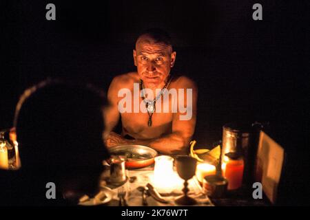 Im September 2014 verteidigen in Sivens fast 300 Anarchisten und Umweltaktivisten den Wald von Sivens, auf dem der Staat einen Staudamm bauen will. Es kommt dann zu Zusammenstößen mit der Gendarmerie. Stockfoto