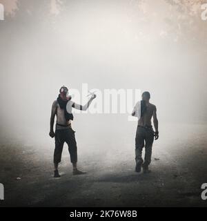 Im September 2014 verteidigen in Sivens fast 300 Anarchisten und Umweltaktivisten den Wald von Sivens, auf dem der Staat einen Staudamm bauen will. Es kommt dann zu Zusammenstößen mit der Gendarmerie. Stockfoto