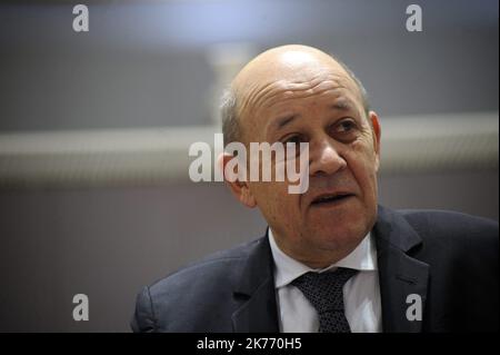 Der französische Außenminister Jean-Yves LE DRIAN vor dem Treffen des Europäischen Rates für Auswärtige Angelegenheiten. Stockfoto