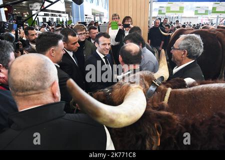 Der französische Präsident Emmanuel Macron besucht die Internationale Landwirtschaftsmesse 56. (Salon international de l'Agriculture) im Messezentrum Porte de Versailles Stockfoto