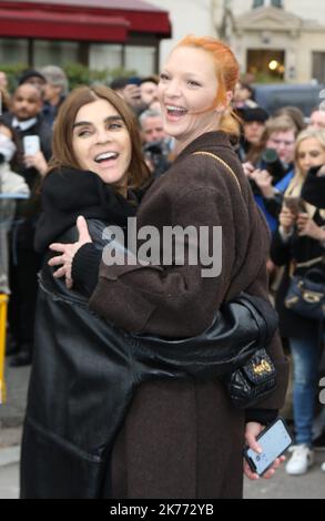 Carine Roitfeld nimmt an der Valentino Fashion Show im Rahmen der Paris Fashion Week 2019 Teil Stockfoto