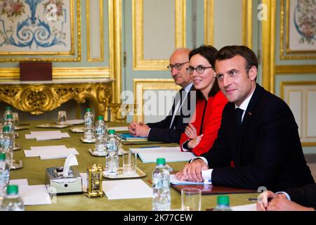 POOL der französische Präsident Emmanuel Macron begrüßt am 6. Mai 2019 den Generalsekretär des Europarates Thorbjorn Jagland im Elysée-Palast in Paris. POOL/Raphael Lafargue/MAXPPP Stockfoto