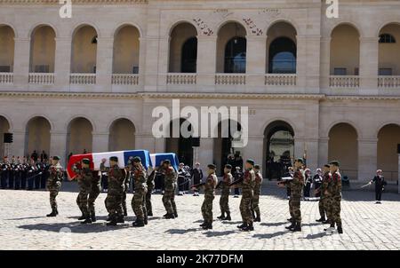 ©PHOTOPQR/LE PARISIEN/Arnaud Journois ; Cérémonie d’Hommage national aux Invalides à Cédric de Pierrepont et Alain Bertoncello, présidée par -EmmanuelMacron PARIS 14/05/2019 nationale Zeremonie für die beiden französischen Marine-Soldaten , Cedric de Pierrepont und Alain Bertoncello , Getötet während einer Geiselrettungsaktion einer Terrorgruppe in Burkina Faso im National Invalides Hotel in Paris, Frankreich, 14. Mai 2019. Stockfoto