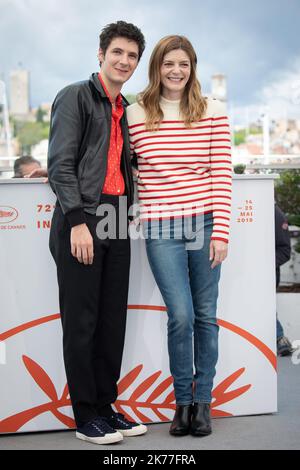 Fotocall duCHAMBRE 212 (Frankreich) [UN certain regard]. En présence du réalisateur Christophe HONORÉ (Frankreich) des actrices Chiara MASTROIANNI (Frankreich) et Camille COTTIN (Frankreich) De l’acteur Vincent LACOSTE (Frankreich) Photo LP / Fred Dugit 72. alljährlich stattfindende Filmfestspiele von Cannes in Cannes, Frankreich, Mai 2019. Das Filmfestival findet vom 14. Bis 25. Mai statt. Stockfoto
