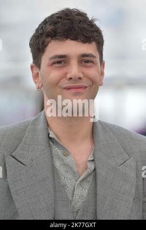 Regisseur Xavier Dolan nimmt an der Fotoschau für Matthias et Maxime Matthias und Maxime während der jährlichen Filmfestspiele von Cannes 72. am 23. Mai 2019 in Cannes, Frankreich, Teil. Stockfoto