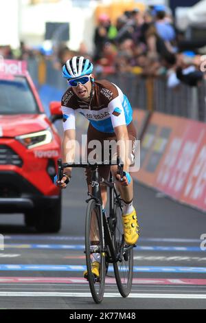 ©Pierre Teyssot/MAXPPP ; Giro d'Italia - Radtour durch Italien Etappe 19., Treviso - San Martino di Castrozza am 31/05/2019 in San Martino di Castrozza, Italien. Im Bild: Francois Bidard (Fra) ALM im Ziel © Pierre Teyssot / Maxppp Stockfoto