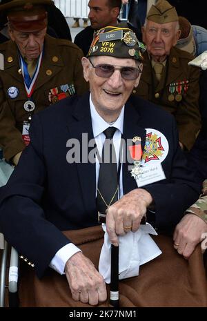 ©PHOTOPQR/OUEST FRANCE/Marc OLLIVIER ; Sainte-Marie-du-Mont ; 06/06/2019 ; Walter Hurd vétéran de 94 ans ce parachutiste de la 82e Airborn 456. PFAB A Batt avait 19 ans quand il a foulé le sol de la France . La cérémonie au Monument Franco-Danois à Sainte-Marie-du-Mont à l'occasion des commémorations du Débarquement du 6 juin 1944 en Normandie d-day - Gedenkfeiern zum 75.. Jahrestag des D-Day Stockfoto