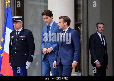 / 07/06/2019 - Frankreich / Ile-de-France (Region) / Paris - der französische Präsident Emmanuel Macron empfängt am 07. Juni 2018 den kanadischen Premierminister Justin Trudeau im Palais de l'Elysee Stockfoto