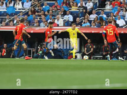 Ludwig Augustinsson aus Schweden und Marco Asensio aus Spanien während des UEFA Euro 2020 Qualifying Group F Fußballspiels zwischen Spanien und Schweden am 10. Juni 2019 im Santiago Bernabeu Stadion in Madrid, Spanien - Foto Laurent Lairys / MAXPPP Stockfoto