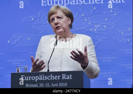 ©Nicolas Landemard / Le Pictorium/MAXPPP - Nicolas Landemard / Le Pictorium - 21/06/2019 - Belgique / Bruxelles / Bruxelles - Declaration devant la Presse de la chanceliere allemande Angela Merkel a l'issue de la Premiere journee du sommet Europeen. / 21/06/2019 - Belgien / Brüssel / Brüssel - Erklärung der deutschen Bundeskanzlerin Angela Merkel zum Abschluss des ersten Tages des Europäischen Gipfels. Stockfoto