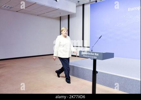 ©Nicolas Landemard / Le Pictorium/MAXPPP - Nicolas Landemard / Le Pictorium - 21/06/2019 - Belgique / Bruxelles / Bruxelles - Declaration devant la Presse de la chanceliere allemande Angela Merkel a l'issue de la Premiere journee du sommet Europeen. / 21/06/2019 - Belgien / Brüssel / Brüssel - Erklärung der deutschen Bundeskanzlerin Angela Merkel zum Abschluss des ersten Tages des Europäischen Gipfels. Stockfoto