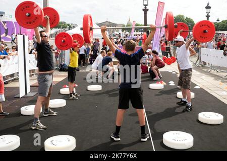 Bruno Levesque / IP3 Paris, Frankreich 23. Juni 2019. Olympischer Tag. Sportfestival Place de la Concorde Halterophilia.Olympischer Tag. Sportfestival Place de la Concorde am 23 2019. Juni Stockfoto