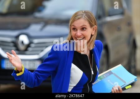 Agnes Pannier-Runacher, Secretaire d'Etat, aufres du Ministre de L'Economie et des Finances en sortie du Conseil des Ministres du 04 Septembre 2019 / 04/09/2019 - Frankreich / Ile-de-France (Region) / Paris - Agnes Pannier-Runacher, Staatssekretärin, An den Minister für Wirtschaft und Finanzen beim Austritt aus dem Ministerrat vom 04. September 2019 Stockfoto