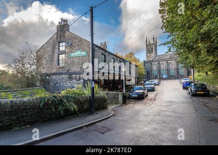 Das Church Inn Uppermill Stockfoto