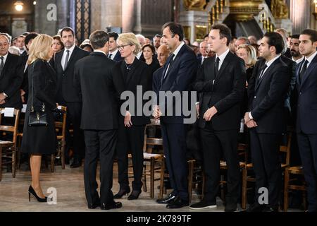 Pool/ ELIOT BLONDT/Maxppp, Frankreich, Paris, 2019/09/30 der französische Präsident Emmanuel Macron und seine Frau Brigitte Macron nehmen zusammen mit Claude Chirac, der Tochter des verstorbenen französischen Präsidenten Jacques Chirac, und ihrem Mann Frederic Salat-Baroux am 30. September 2019 an einem Gottesdienst für den ehemaligen französischen Präsidenten Jacques Chirac in der Kirche Saint-Sulpice in Paris Teil. Stockfoto